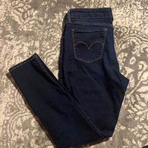 Levi’s | 711 Skinny | Blue Jeans